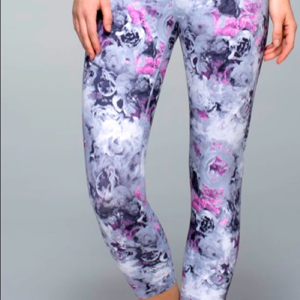 RARE Lululemon wunder under crop II